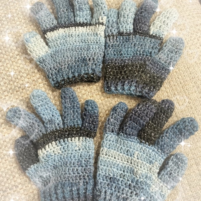アラン模様の五本指手袋 - 編み編みのブログ