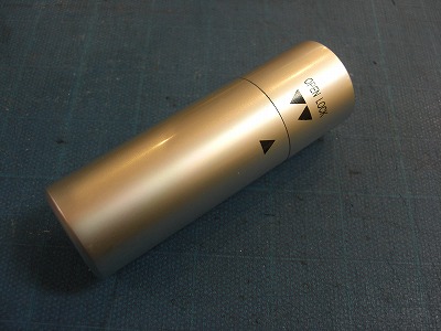 100均「くつした整理カップ」を小物の定番収納に！文房具・薬・ヘアブラシをワンアクションで片づける - 片づけ収納ドットコム