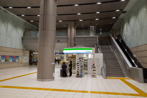 ツルミロボBlog | つくばエクスプレス・秋葉原駅、ファミリーマートTX秋葉原駅店がリニューアルオープン