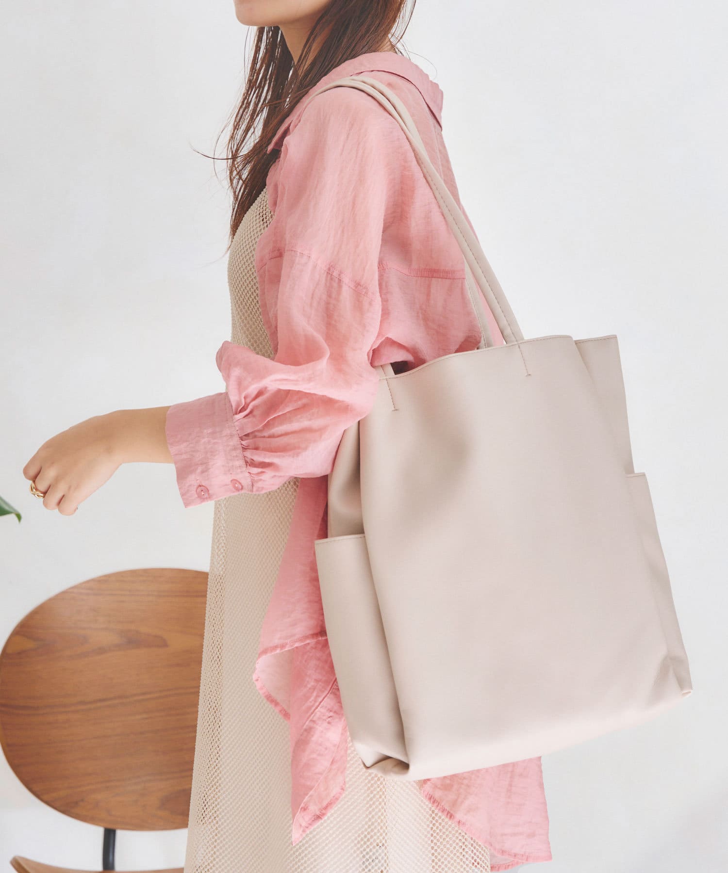 Amazon.co.jp: WHATNOT ワットノットマルチ収納 トートバッグ ブラック 内側スポンジ入り二層構造 撥水加工幅600mm×奥250mm×高500mm MB-01-BK : DIY・工具・ガーデン