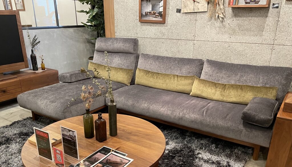 公式 ナガノインテリア無垢材の家具