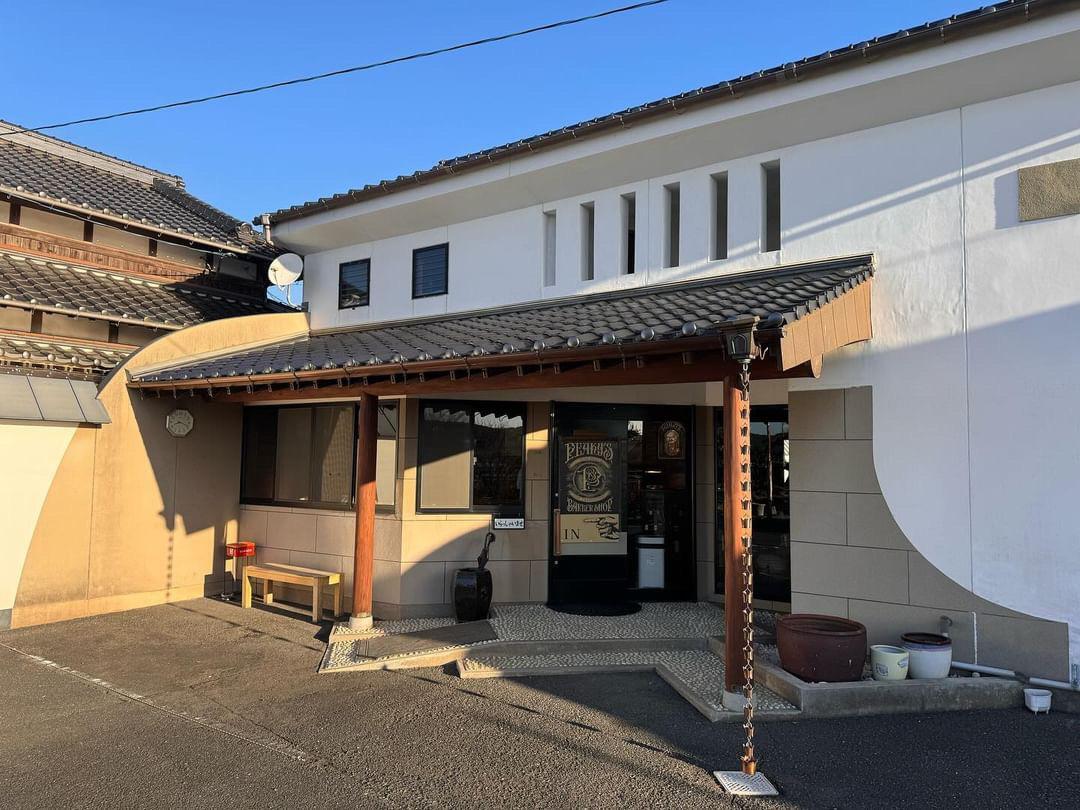 広島二代目銀二郎東広島スキンフェードカットbarberバーバーニグロパーマシンサイ刈りテイテイ刈り🌸🌸🌸緊急募集🌸🌸🌸 二代目銀二郎でアルバイトしてくれる大学生女子を募集しています ３名 🙇‍♀️🔻🔻🔻🔻🔻🔻🔻🔻🔻🔻 頑張る女子募集中💥 仕事内容は、超簡単､雑用がメイン。タオル洗い・毛クズ履き・格ブースの掃除等､超簡単誰もができるお仕事です✌️