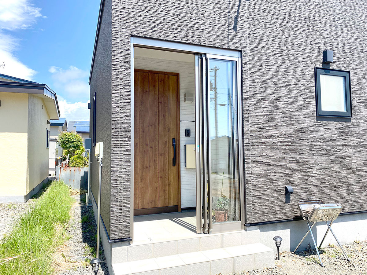 風除室を玄関に後付けするメリット＆費用相場