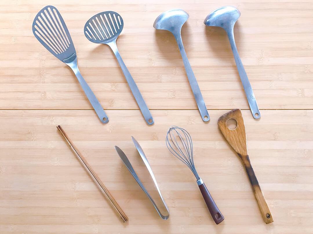 ミニマリストの調理器具４人家族で17個ミニマリスト手帖