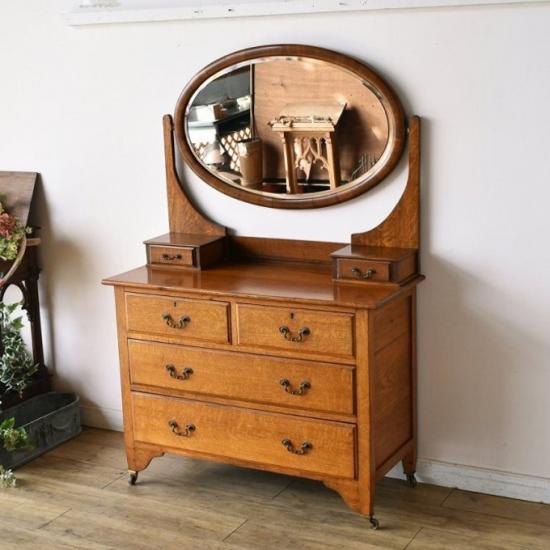 味わい深いヴィンテージに惹かれて目指したのは 60年代ブリティッシュアンティークToKoSie ー トコシエ