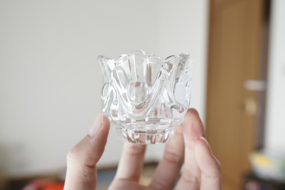 セリアのキャンドルスタンド風 オブジェを簡単アレンジしてみました♡ ダイソーのキャニスターと組み合わせて 作ったフラワーベースは以前はお仏壇用のろうそく立てで 作ったのですが 10枚目参照こっちの方が断然ラインがキレイ✨ セリアさん、 これ発売してくれて