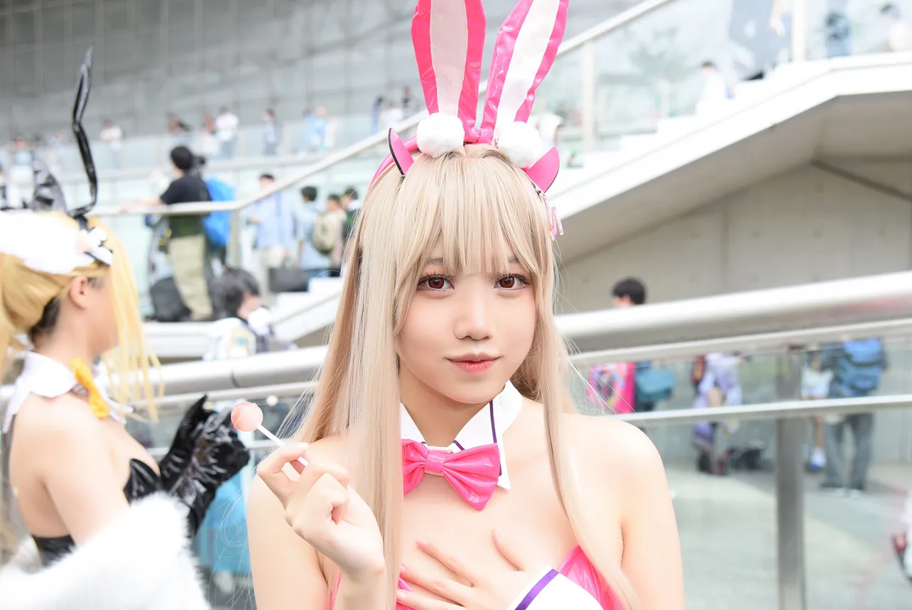 コスプレ】さらばうさぎ年！クールビューティな”トキバニー”セクシー可愛い”ノワール黒バニー”キュートな”ぺこら”「コミケ103」で見つけたうさちゃんキャラ4選  | インサイド