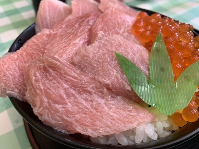 マグロ食べ放題の海鮮食堂「お食事処 ヤマタくん」＆強制サービスするママの「さのさ食堂」を再訪『ヒューマングルメンタリー オモウマい店』 |