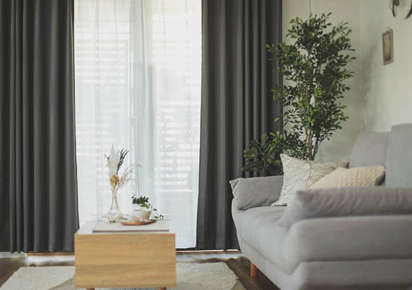 グレー系カーテンであなただけのおしゃれな部屋に！基本から知るコーディネート術基礎知識・読み物 Re:HOME