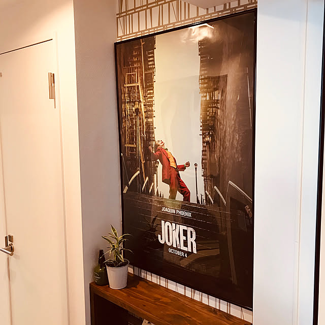 玄関を彩るポスターの飾り方北欧スタイルにおすすめな商品もご紹介 家具・インテリア Re:CENO リセノ