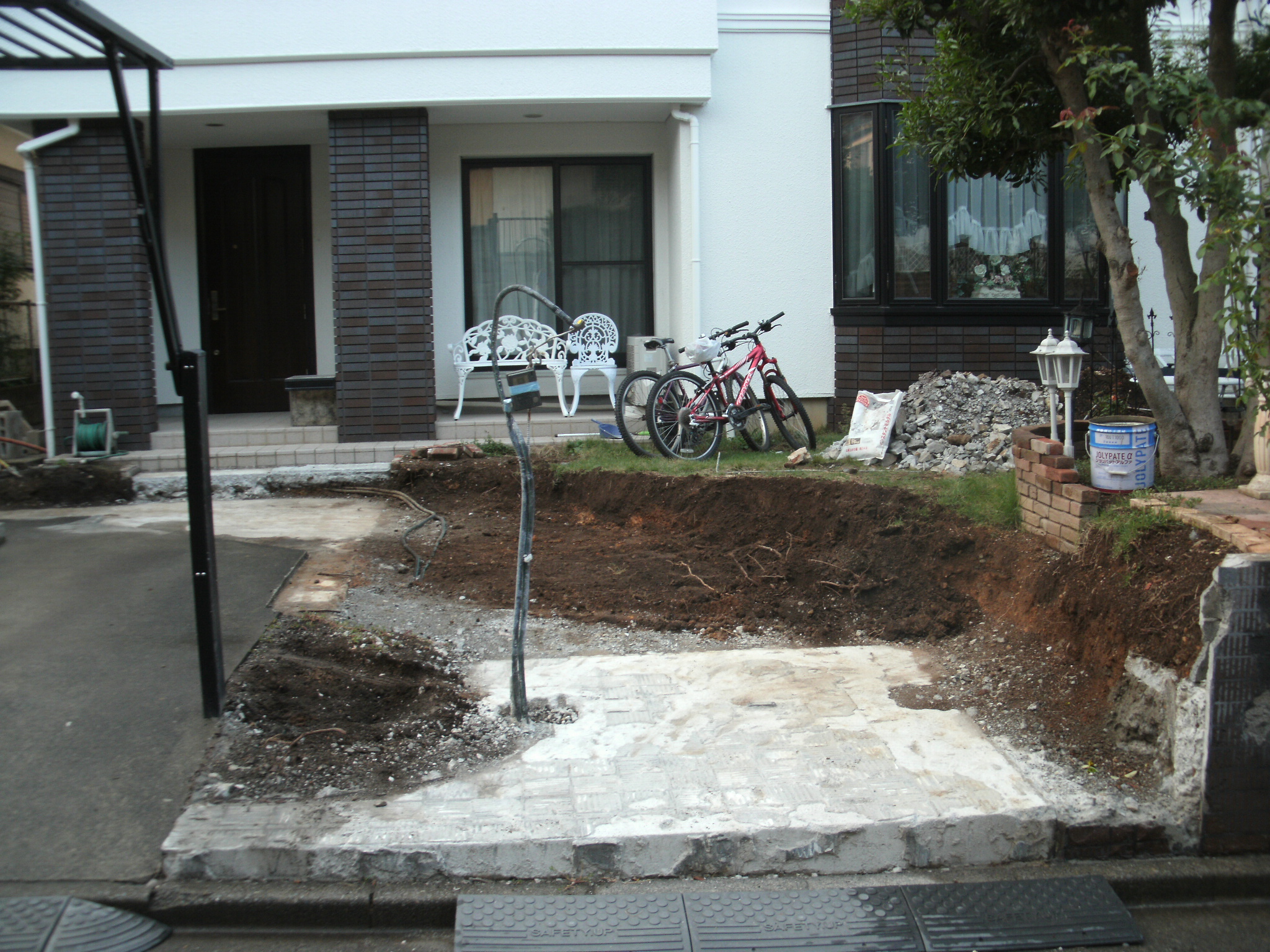 お庭のリフォームとウッドデッキ＋増築の工事例と費用の解説