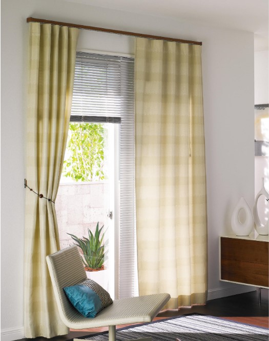 カーテンレールをデザインで選ぶRESTA