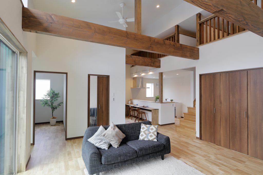 平屋にロフトを設置するメリットとデメリット、考え方について