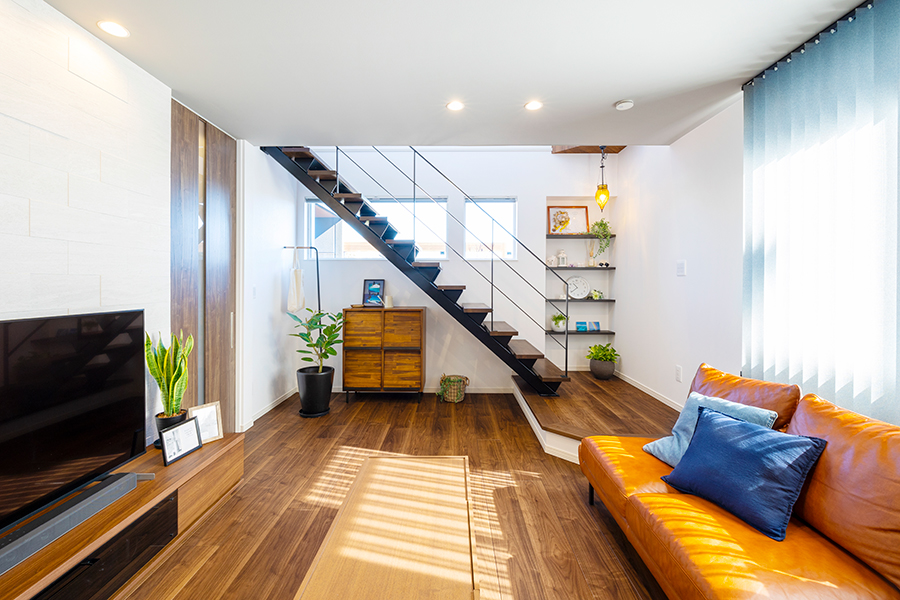 憧れの部屋づくりを！かっこいいリビングルームを作るアイデアCOVEARTH MAGAZINE