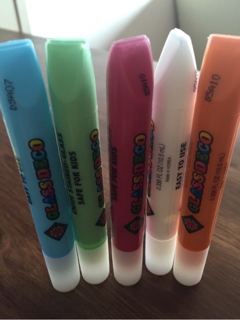 100均のガラス絵の具の使い方とステンドグラス風作品アイデア7選WEBOO ウィーブー暮らしをつくる