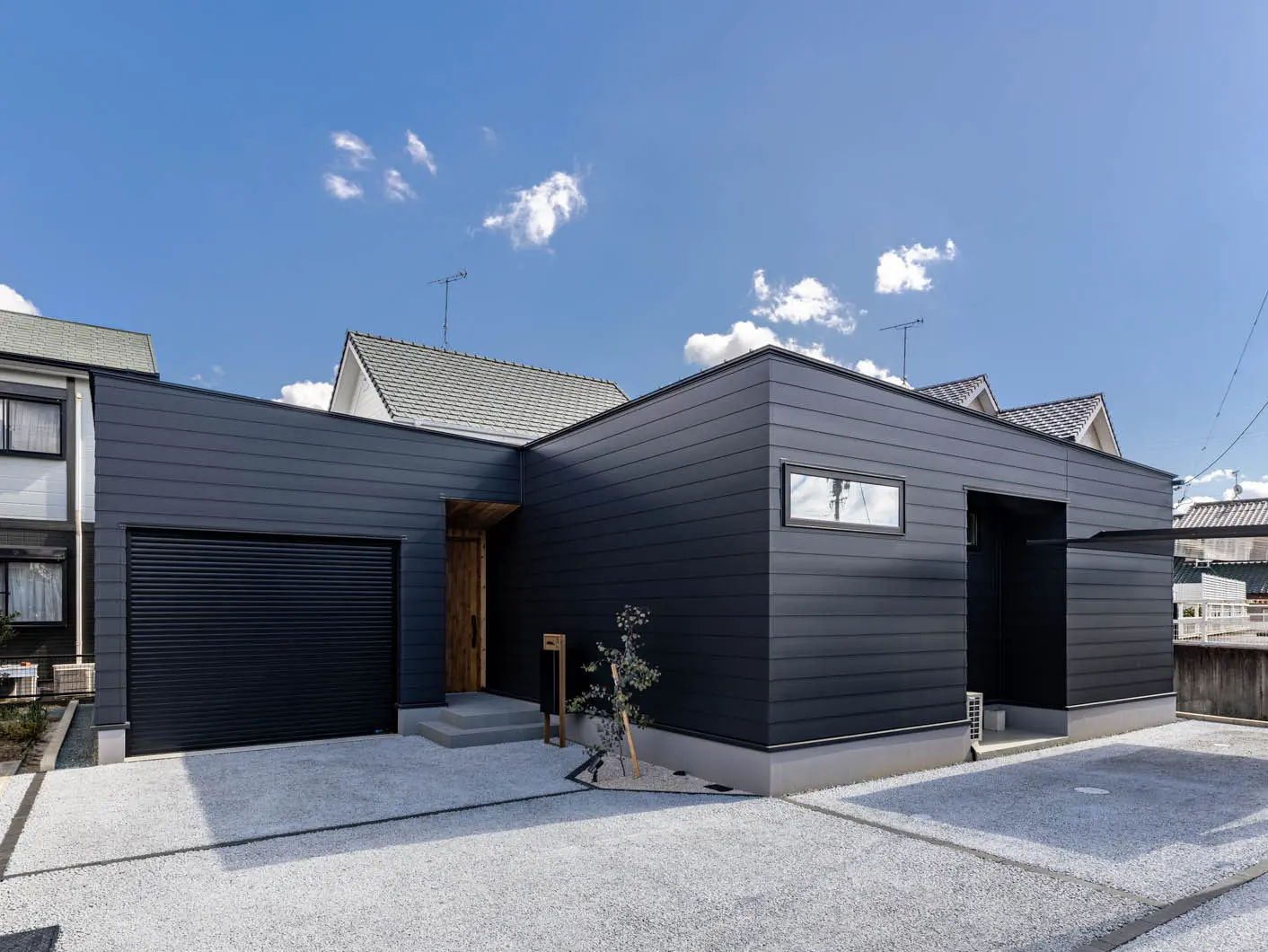 趣味を楽しむガレージがある平屋 鈴鹿市 注文住宅施工事例愛知 三重 岐阜の注文住宅・新築戸建て ハウスクラフト