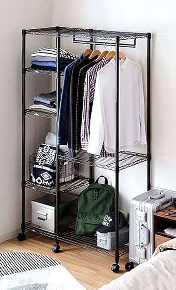 メタルラックを使った洋服の収納術！スッキリ＆便利な片付けアイデア特集folk