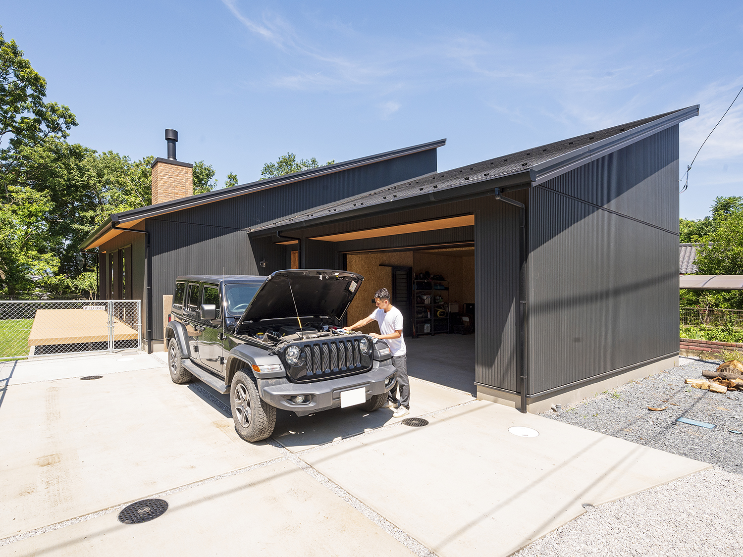 平屋で暮らすアメリカンハウスの間取り これ推しです🏠 他の投稿はこちら▷▷@gl_home_fc 最近では平屋を希望されるお客様が増加傾向です。ワンフロアの暮らしは家事や育児にもとっても便利！庭も近くなるのでまさに「家＋庭」で家庭を作り上げていく子育て世帯には