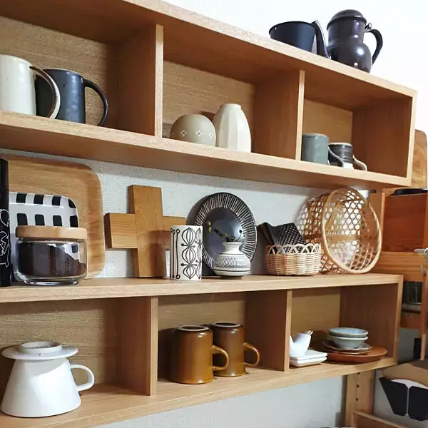 am＆be 差し込むだけで取り付け簡単 暮らしになじむスチール引っ掛け収納ラック 白 の会am&be アンビィ フェリシモ 公式通販