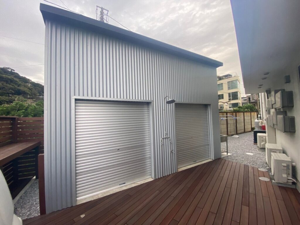 ポリカーボネイト製の波板を張ってついに完成！ DIYでウッドデッキ自作顛末記⑨＆GP - Part 2