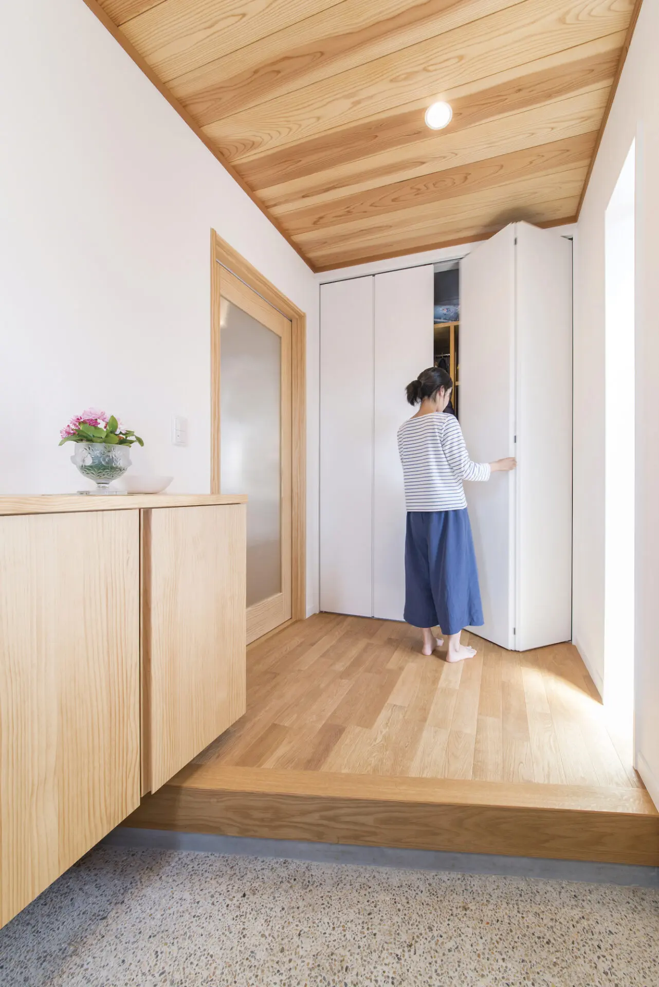 おうち整え中①この玄関のボール収納アイデアがすっごくピッタリでした！忙しくてもスッキリ楽しく暮らすヒント～Become a twins mom～