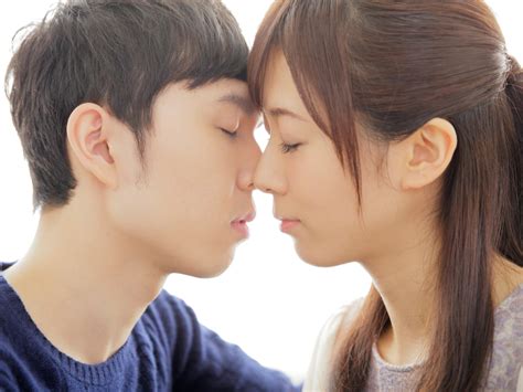 濃厚キスエロ画像】セックス最中の濃厚なディープキスだけで逝きそうになる女がエロいwww | 女体エロエロ画像集～！ 無料アダルトエロ画像まとめ