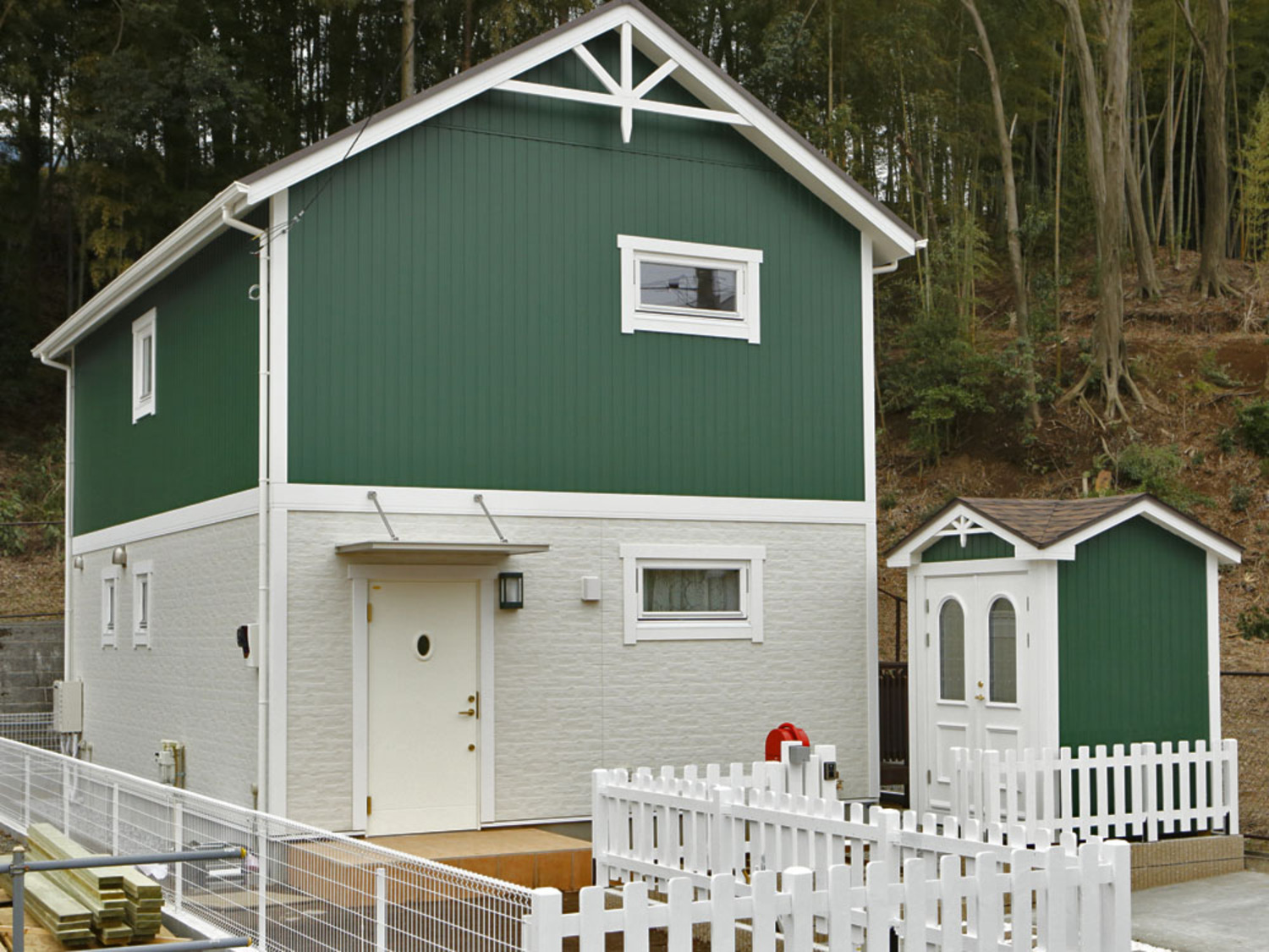 めぐる季節をもっと楽しく。 スウェーデンハウスと自然のいい関係