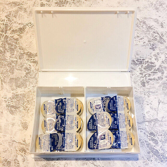 何を入れようかワクワク♪セリアのブック型収納ケース＆ボックスRoomClip mag暮らしとインテリアのwebマガジン