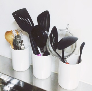 おたまの100均収納ダイソーグッズでキッチンをスッキリさせようコジカジ