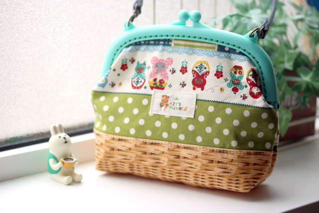 かぎ針編み セリアのプラフレームでがま口のお財布