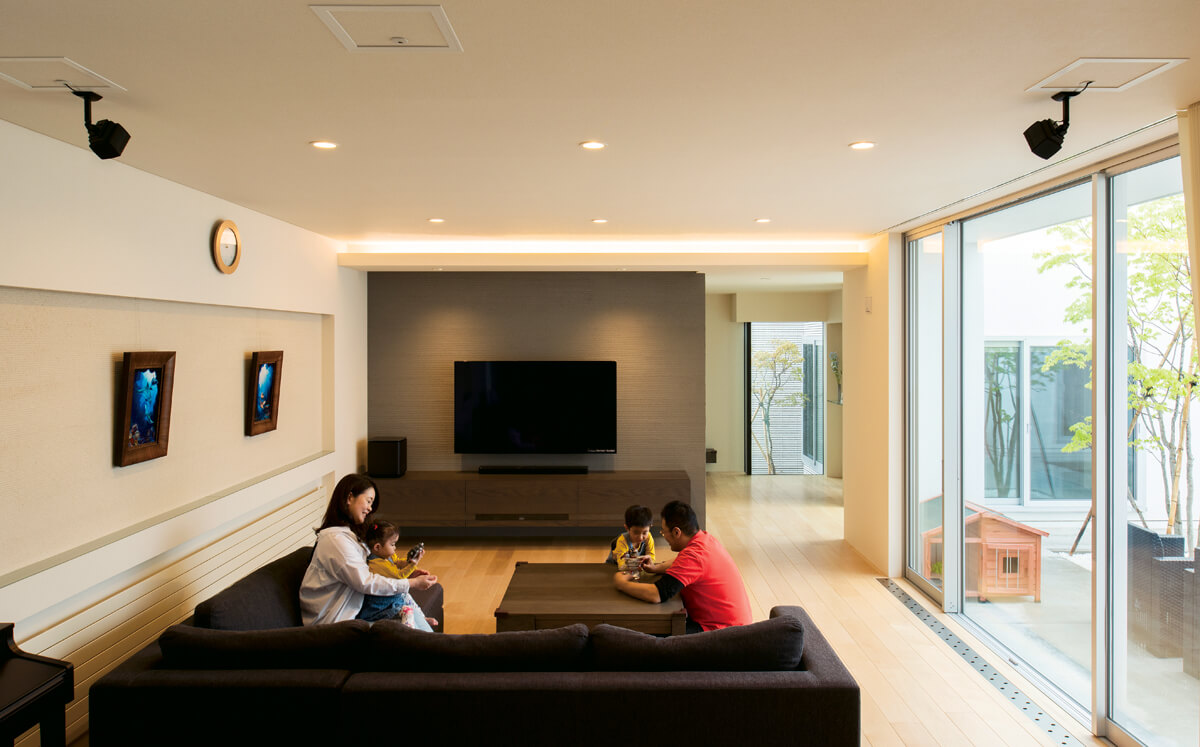 シンクロビジュアルライト Mサイズ LED間接照明 シアターライト ホームシアター DVD鑑賞 調光 調色 部品 パーツ おしゃれ インテリアテレビスタンド壁寄せテレビ台 おうちで映画鑑賞！シアター風におしゃれなフロアライトのおすすめランキングわたしと、暮らし