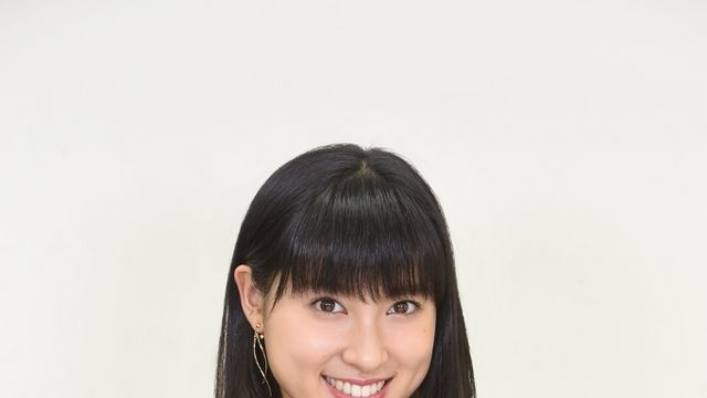 左から日野あみ、成瀬ゆゆか。（撮影：浅野将司） - tipToe.2周年ワンマンで新衣装と新曲3曲披露「1人で泣いてる人の支えになれたら」