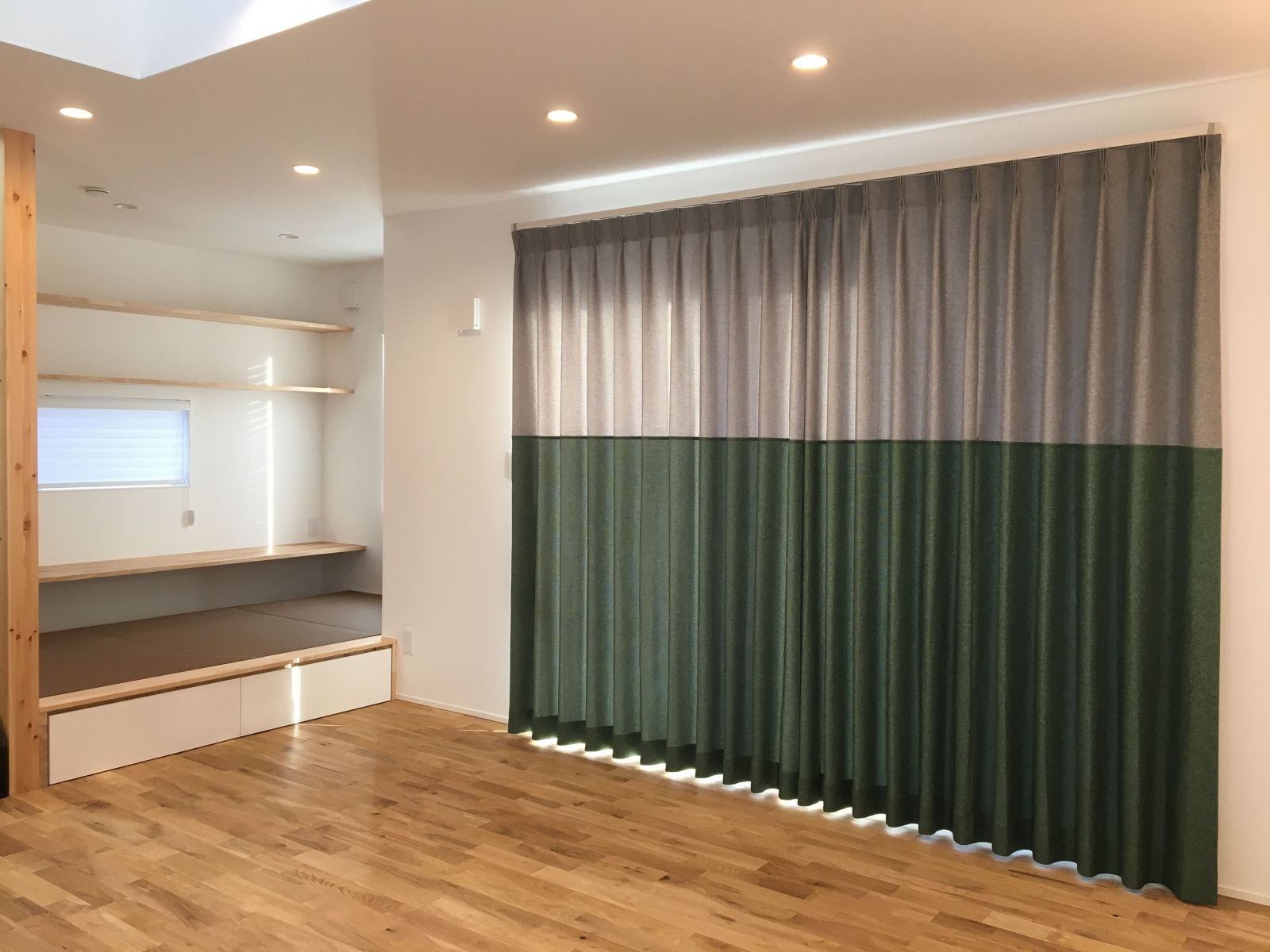 グレーカーテンはいろんな色と合わせやすい万能カーテン。魅力や選び方をご紹介 – WARDROBE sangetsu