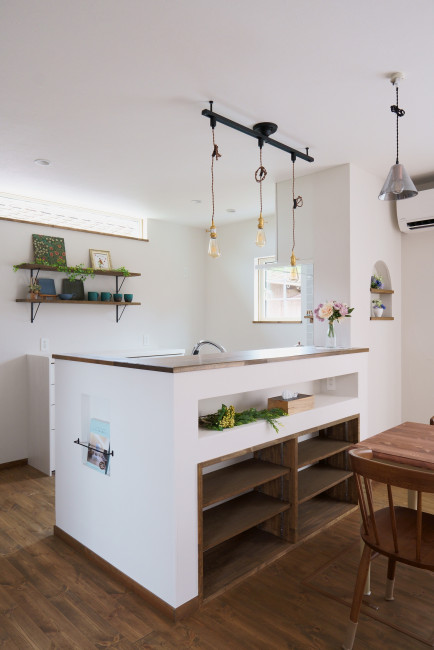 対面キッチンには腰壁の設置がおすすめ！後悔しないためのポイント紹介いつかキッチンを選ぶ日に。クリナップ