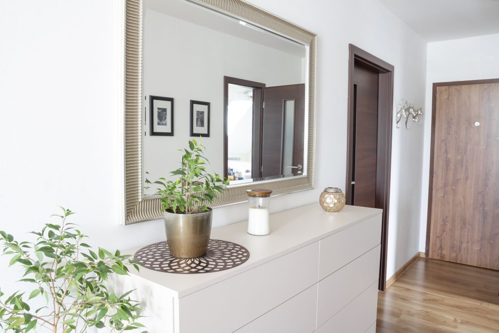 家族4人暮らし×賃貸 玄関がいつも綺麗な家が実践しているすっきりキープのコツ3選 シンプリストうた- エキスパート - Yahoo!ニュース