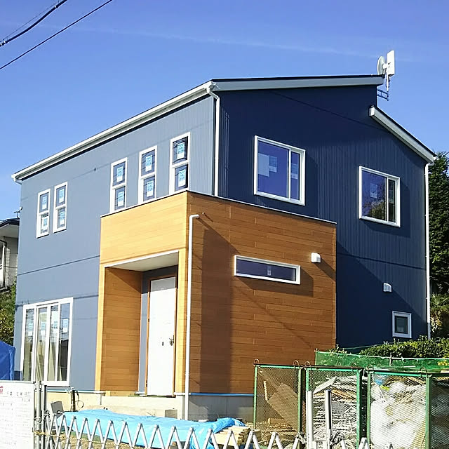 LIXIL太陽光発電・外壁・屋根AT-WALL 窯業系サイディング施工イメージ