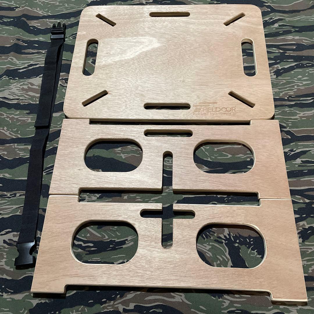 AmazonFIELDOOR パネル式 木製囲炉裏テーブル ＆ 収納バッグT C カーキセット 高さ25cm 簡単組み立て 焚き火焚き火台 キャンプ ロックベルト付 キャンプバッグ アクセサリー収納FIELDOOR フィールドアキャンプ用グリル・焚火台