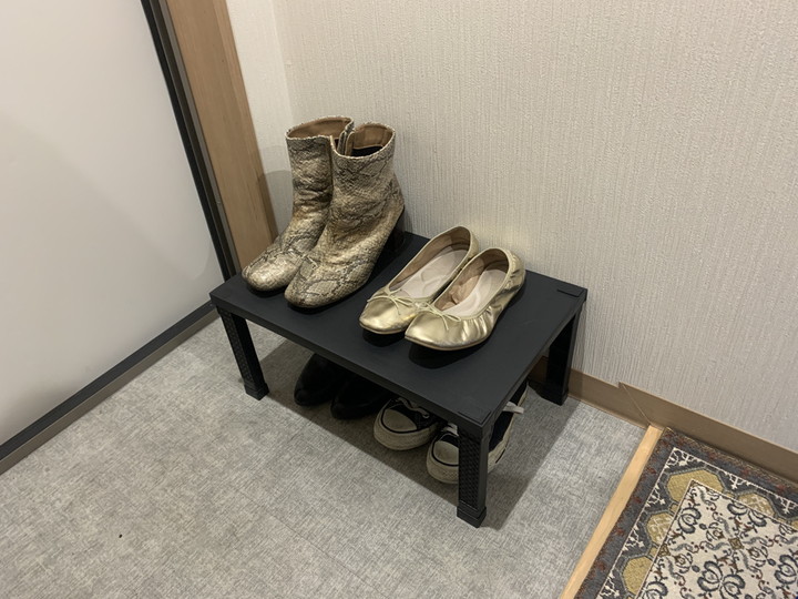 ダイソー 突っ張り棒で棚をDIY！積み重ね整理棚との組み合わせで最強収納！ママテナ100均アイテムレビューママテナ