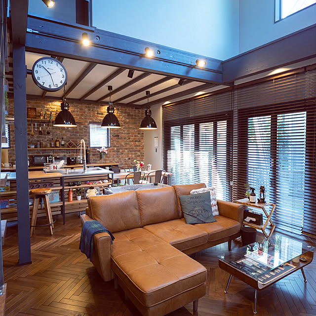 参考にしたい！おしゃれなリビングの55実例付き」どんなリビングもおしゃれに魅せるインテリアコーディネートa.flat 風が運ぶ、自然の贈りもの- 目黒通り・新宿・大阪梅田 グランフロント北館