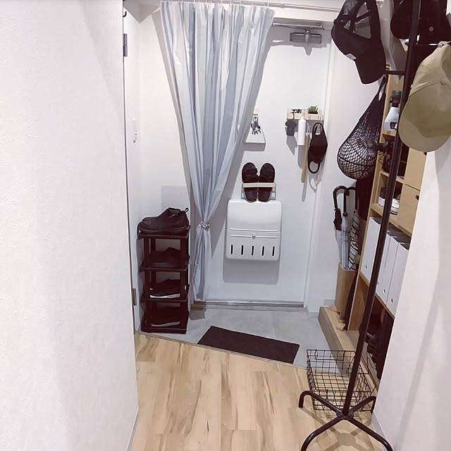 玄関入ってすぐリビングが見えるレイアウトは後悔する？玄関から見える場合の対策を解説 - ルームピン