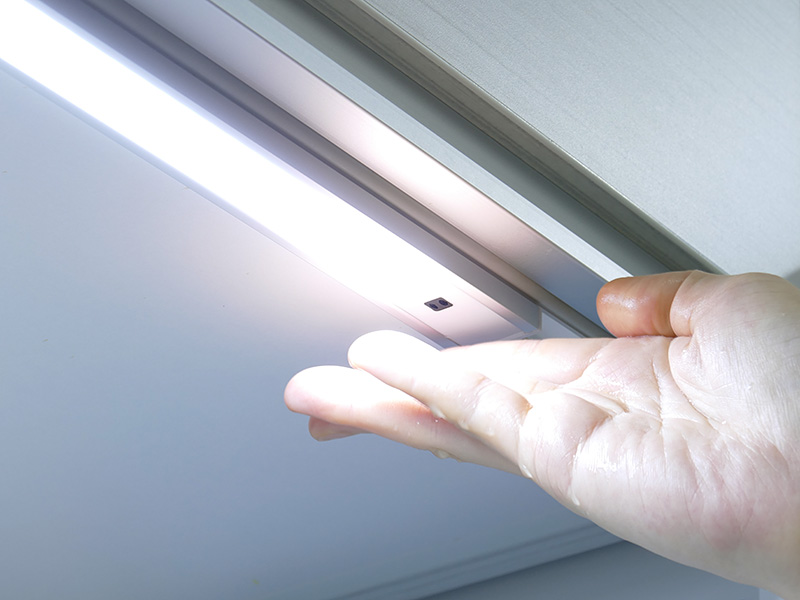 オーデリック ODELIC流し元灯 手元灯 OB555066R 昼白色 スイッチ付 ステンレス仕上げ スタイリッシュに魅せるキッチンライトFL40W相当あかりＳＨＯＰＤ-ＳＴＹＬＥ