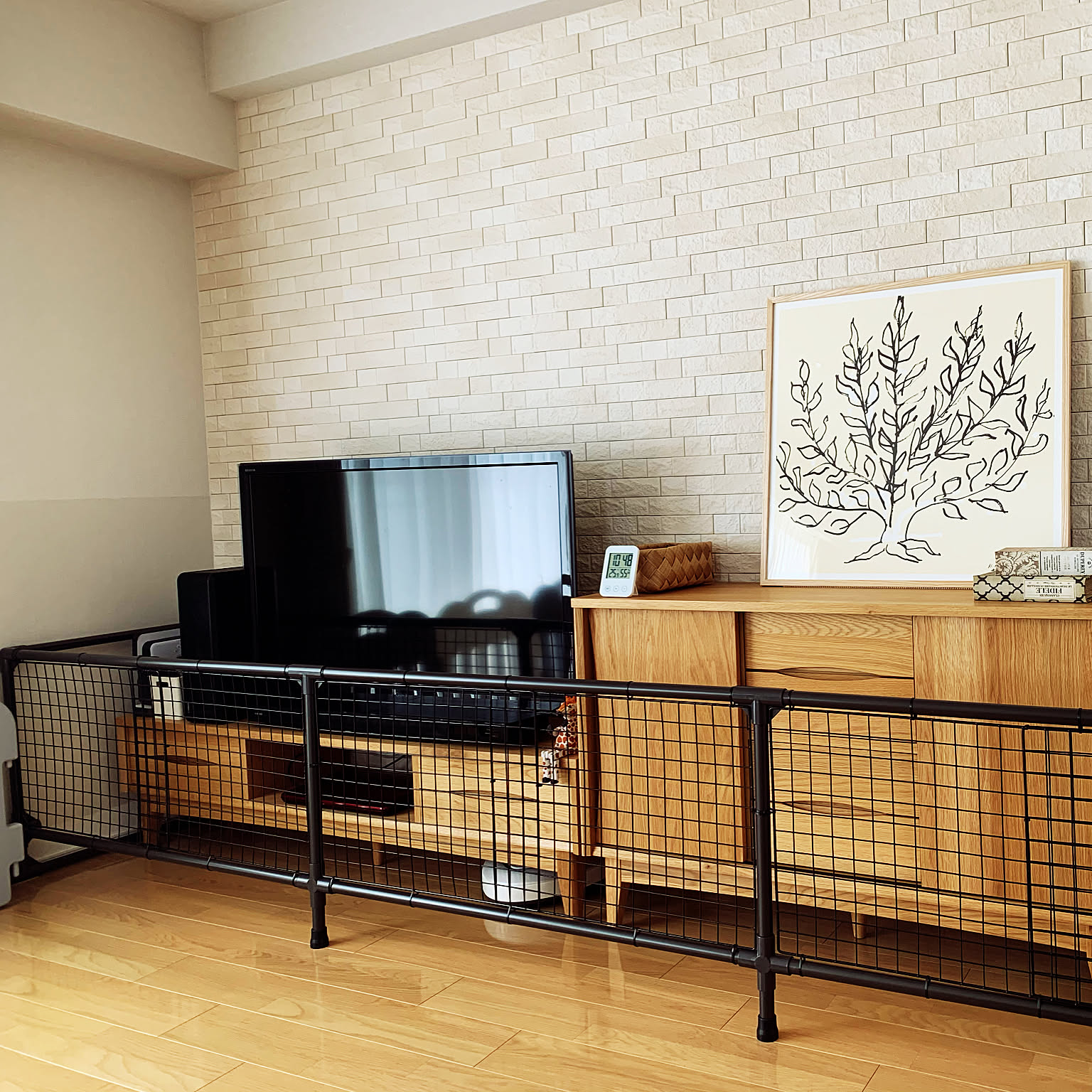 100均DIY 子供のイタズラ防止！本棚に扉をつける超簡単な方法を紹介アラフォー奮闘記