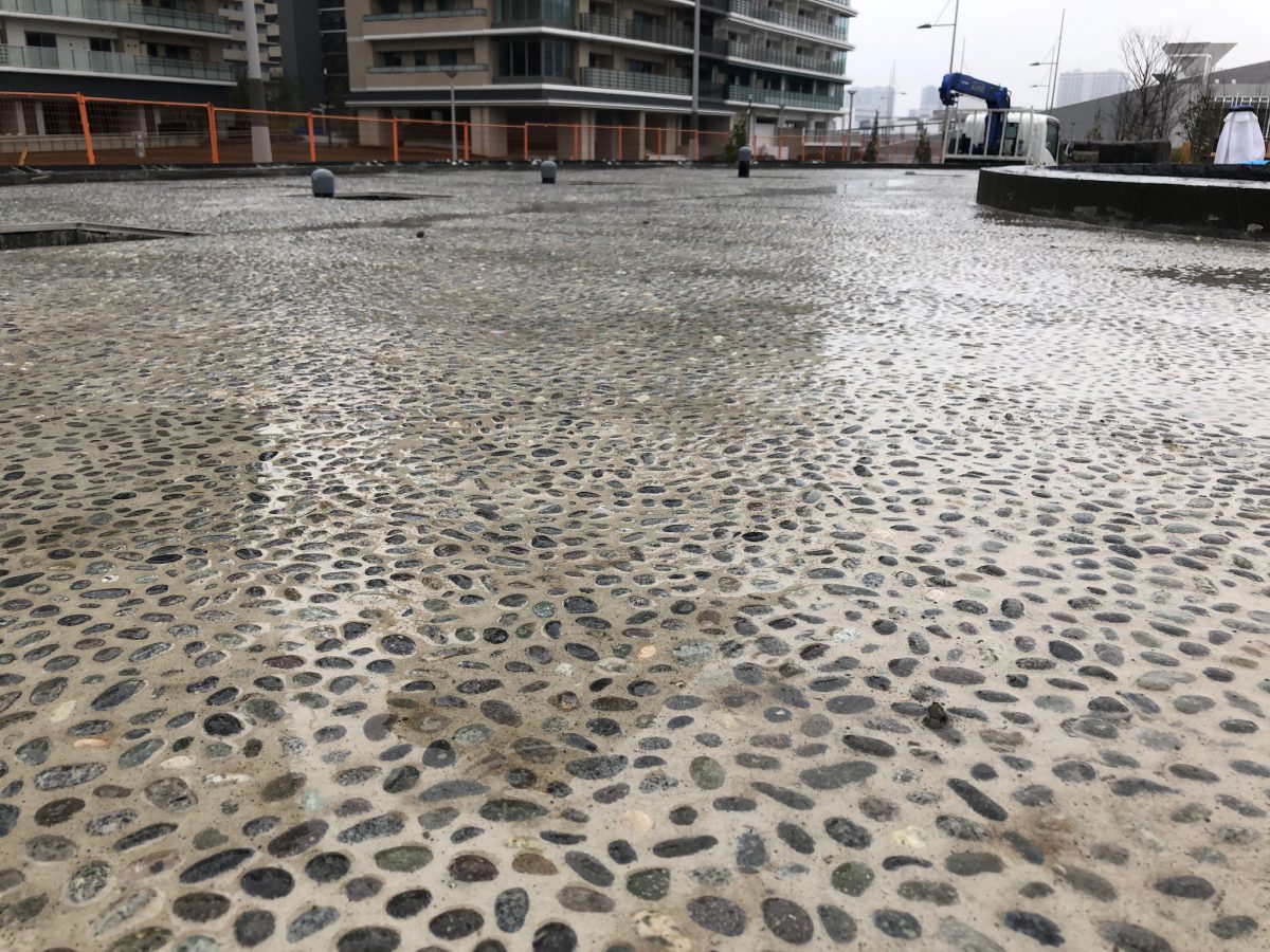 タイルライブラリー外壁 洗い出し目地詰め原田左官工業所