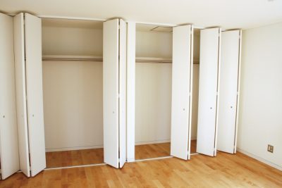 ボード「折れ戸」に最高のアイデア 10 件折れ戸, クローゼット 収納, 戸