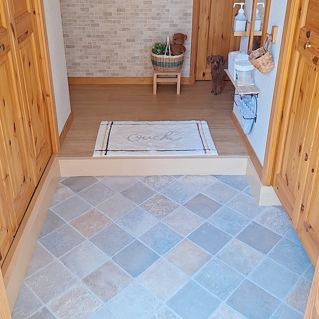 おしゃれで快適な玄関タイルの色の選び方！失敗例や注意点についても、栃木の住宅メーカーが解説KONOHANA STYLE MAGAGINE