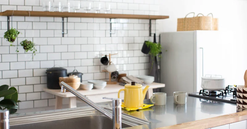 玄関、キッチン、バスルームのタイルDIY実例紹介☆RoomClip mag暮らしとインテリアのwebマガジン