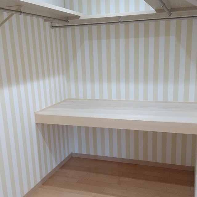 伸縮式クローゼット幅118-195棚なし 棚付きGrandeおしゃれな家具・インテリア通販ならクオリアル公式ショップ