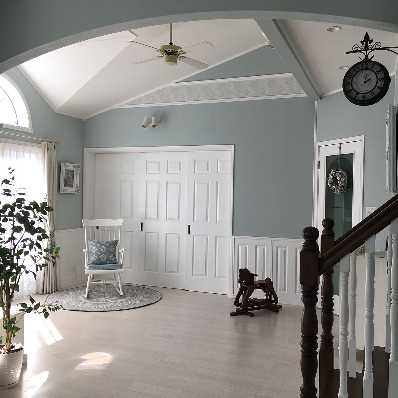 時計をインテリアに！置く場所とインテリアスタイルを意識した選び方のポイントLIFULL HOME'S DIYMagこだわりの住まいづくりを楽しむWEBマガジン