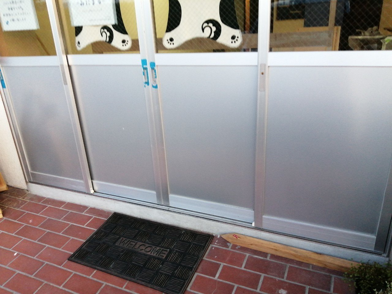 玄関ドアを簡単にDIYリフォームしたい！玄関DIYのポイントと注意点子育て時代の安心一戸建ての日建ビルド