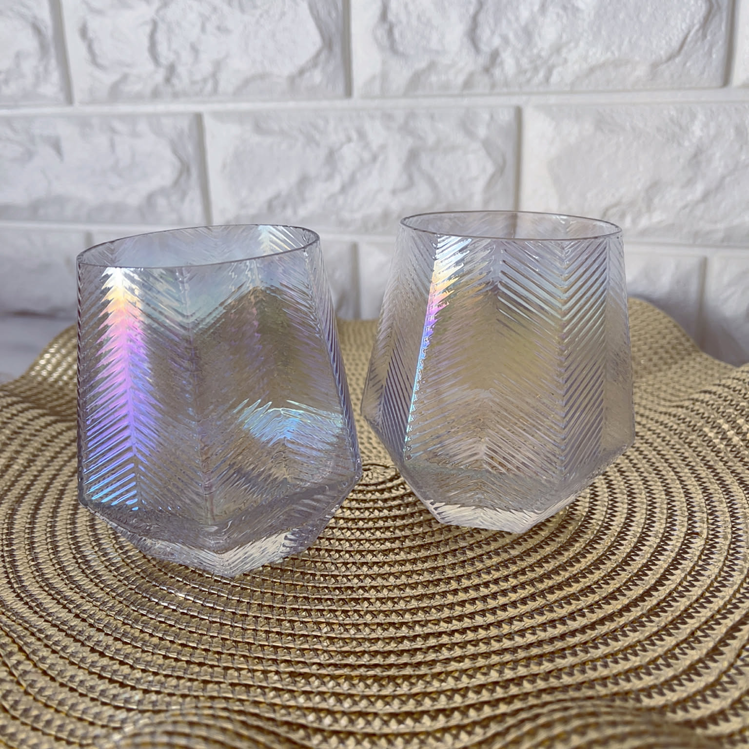 セリアのオーロラグラス紹介！100円とは思えない可愛さ